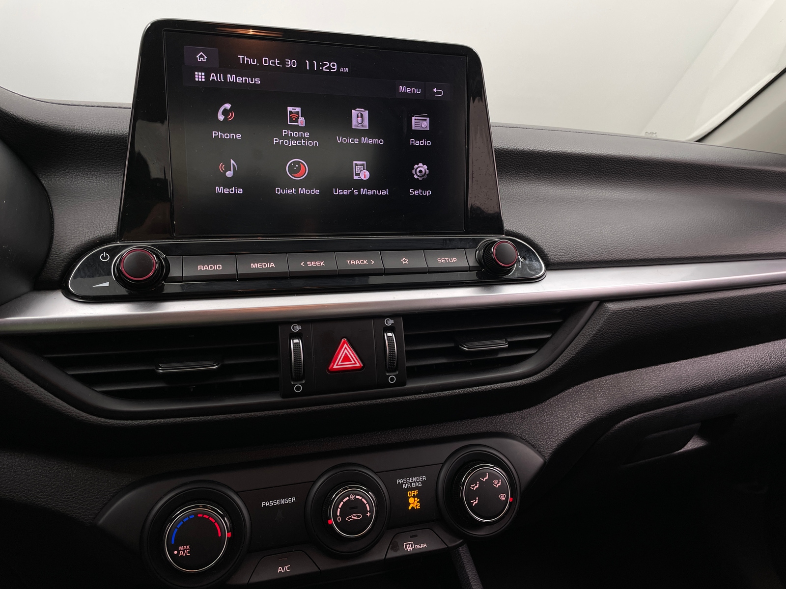 Thumbnail: 2024 Kia Forte - 4