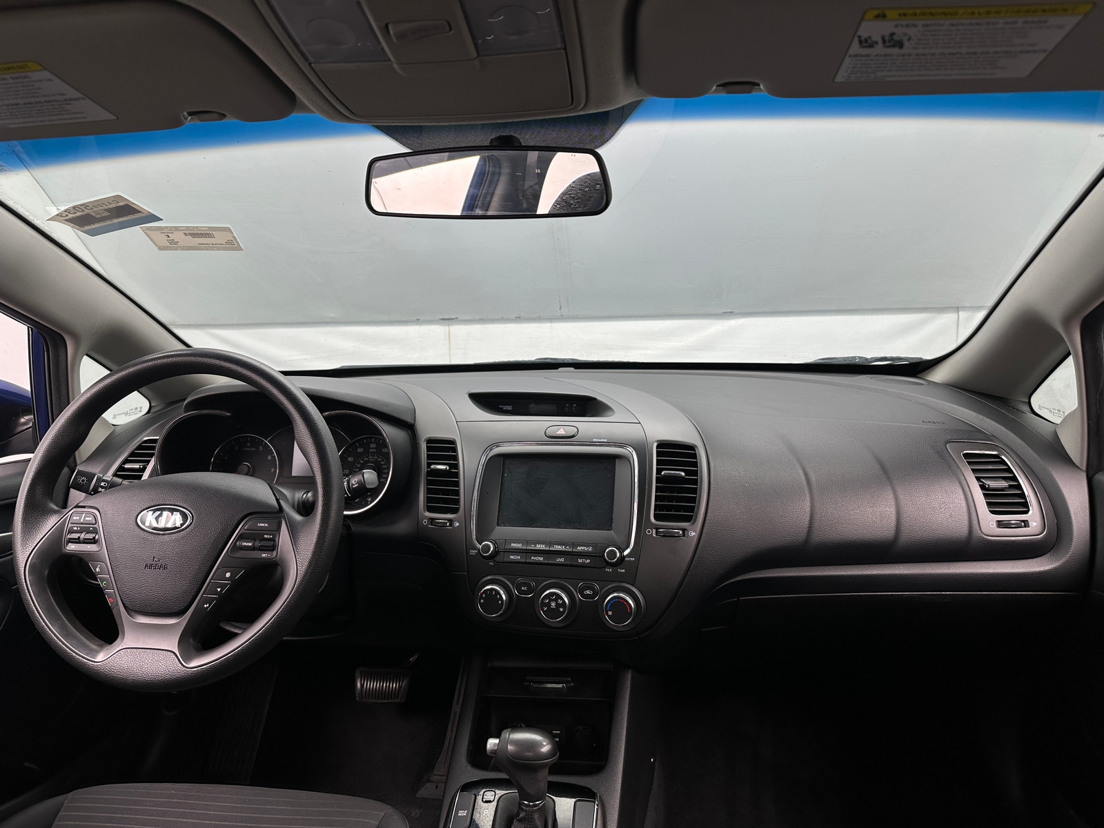 Thumbnail: 2018 Kia Forte - 3