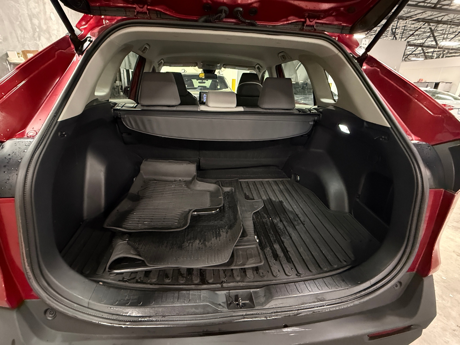 Thumbnail: 2021 Toyota RAV4 - 7