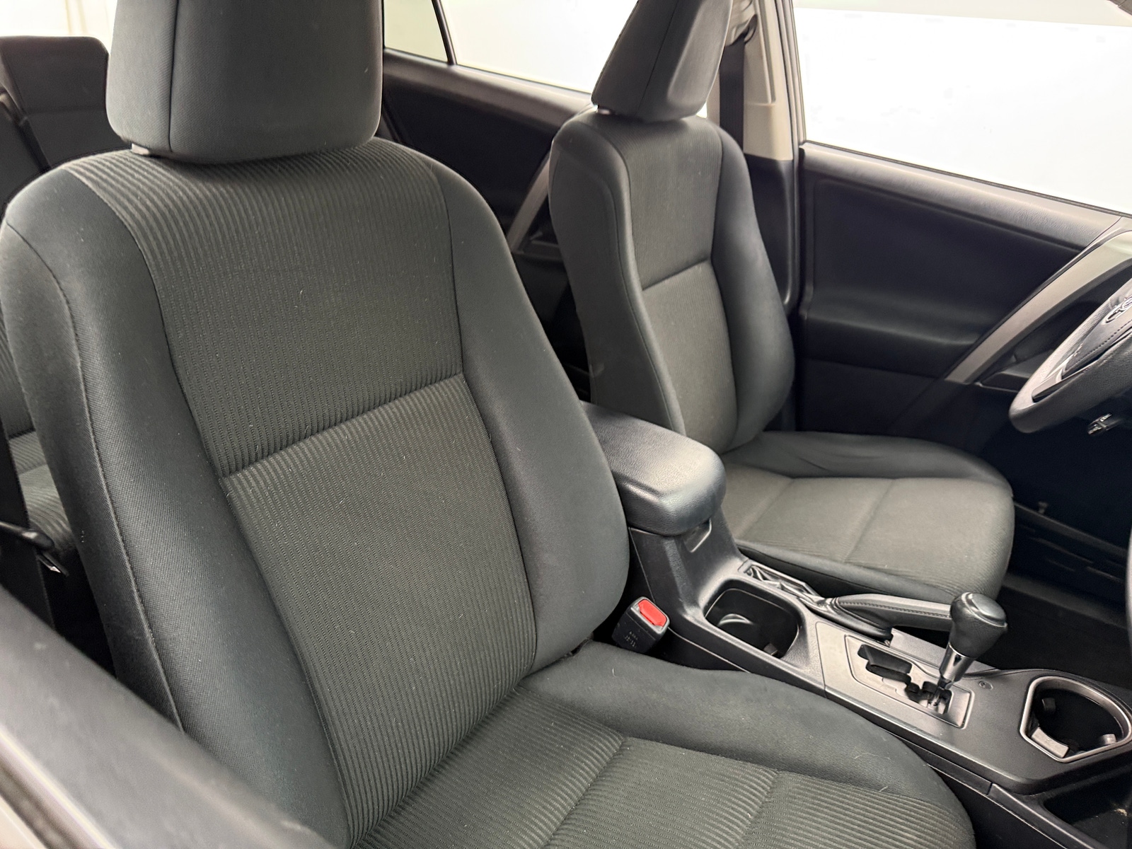 Thumbnail: 2016 Toyota RAV4 - 2