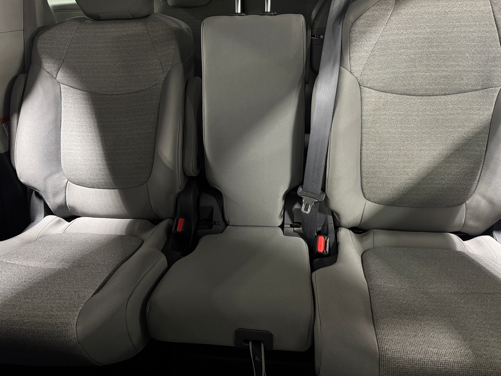 Thumbnail: 2021 Toyota Sienna - 6