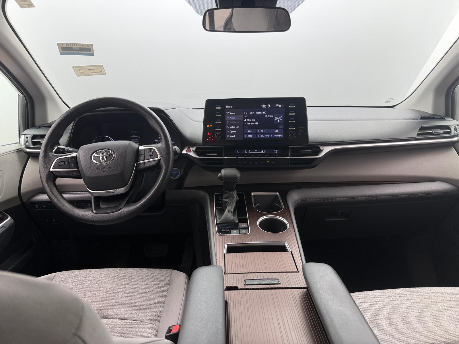 Thumbnail: 2021 Toyota Sienna - 3