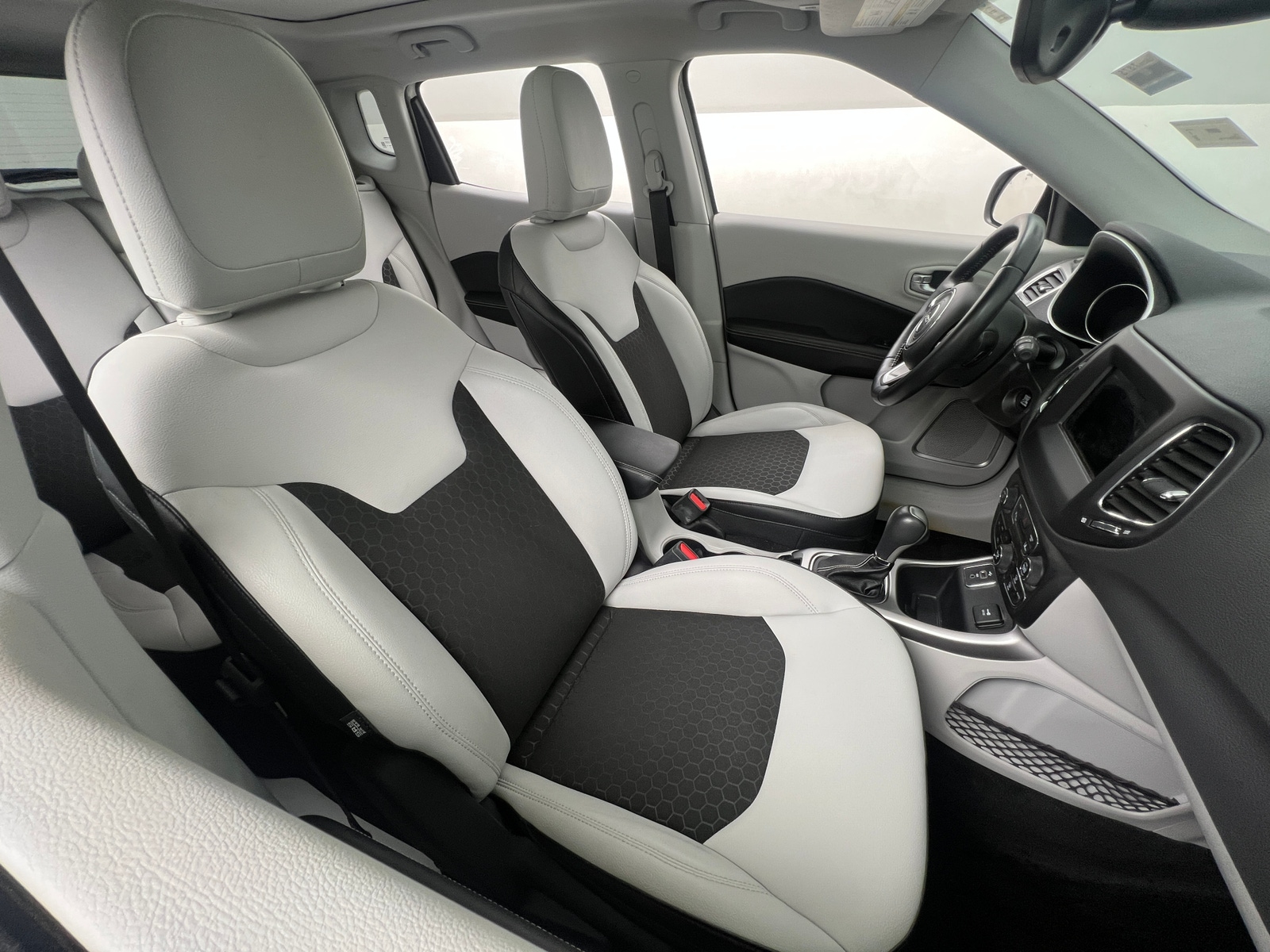 Thumbnail: 2018 Jeep Compass - 2