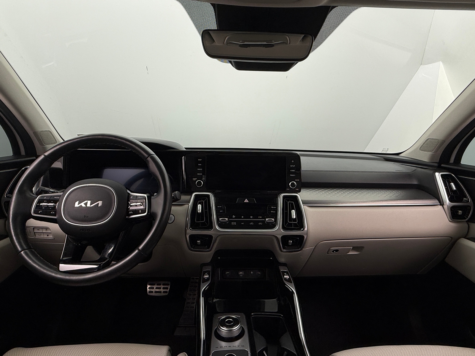 Thumbnail: 2022 Kia Sorento - 2