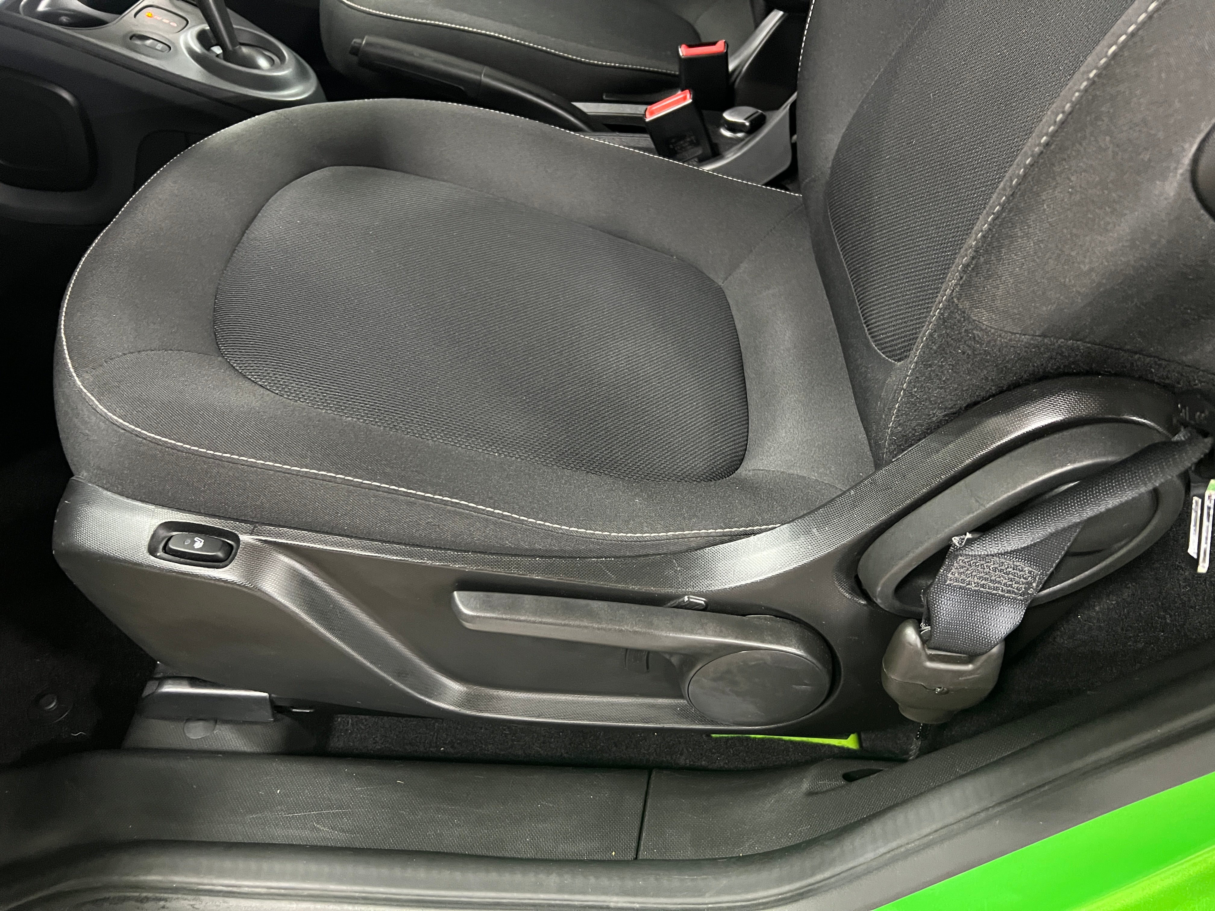 Used 2017 smart fortwo passion with VIN WMEFJ9BA9HK228534 for sale in Oak Creek, WI