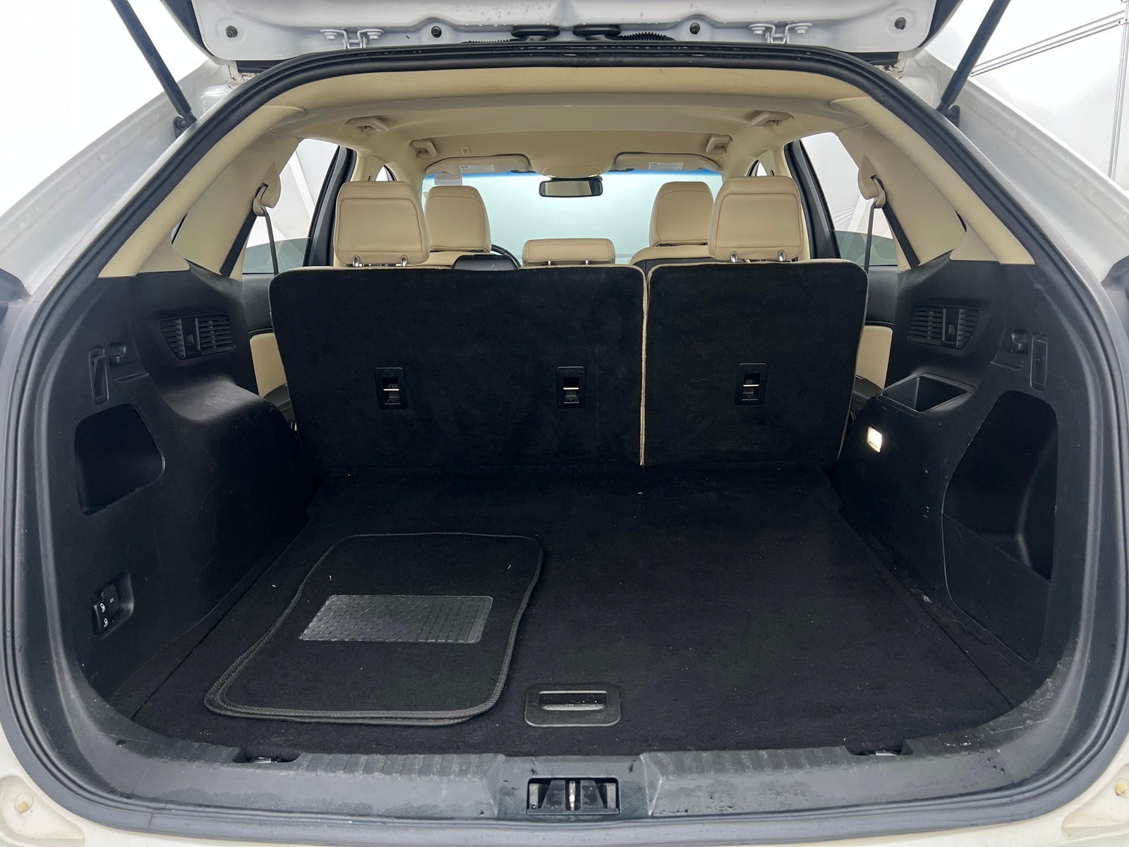 Thumbnail: 2020 Ford Edge - 6