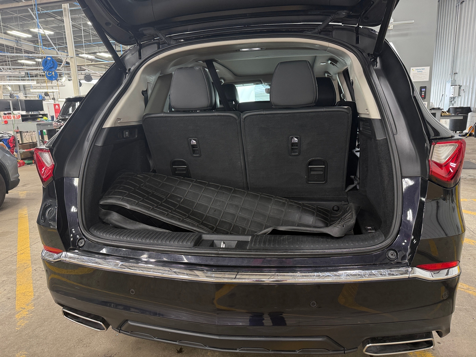 Thumbnail: 2022 Acura MDX - 6