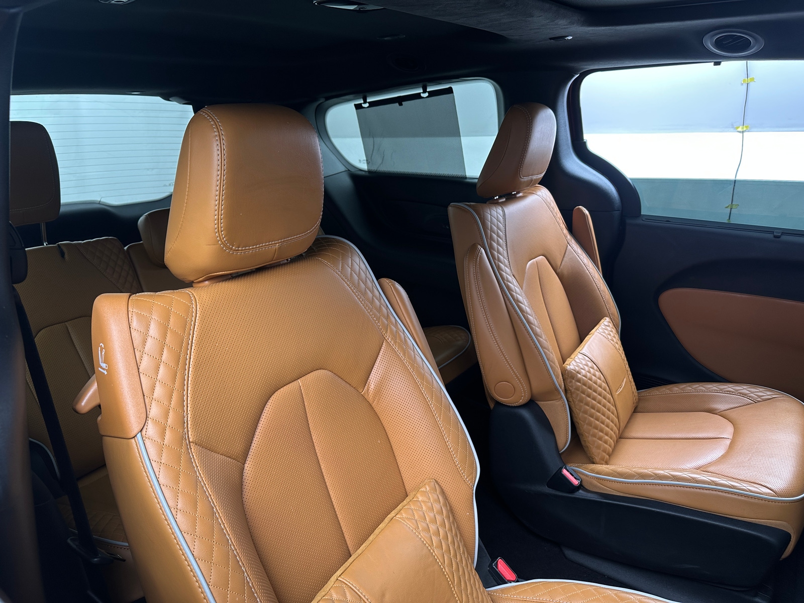 Thumbnail: 2022 Chrysler Pacifica - 5