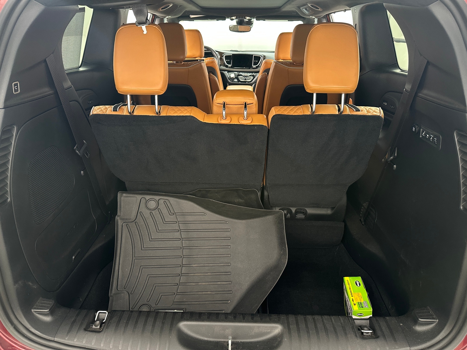 Thumbnail: 2022 Chrysler Pacifica - 6