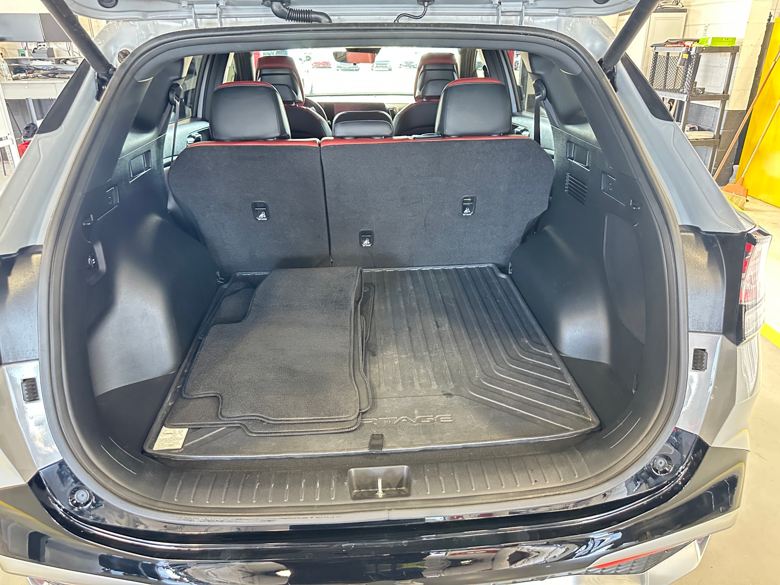 Thumbnail: 2024 Kia Sportage - 6