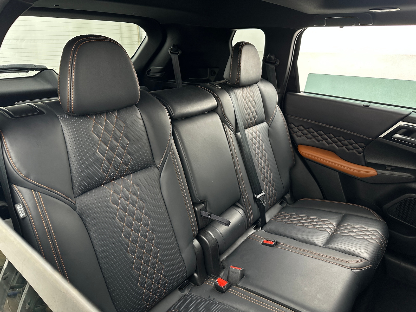 Thumbnail: 2023 Mitsubishi Outlander - 5