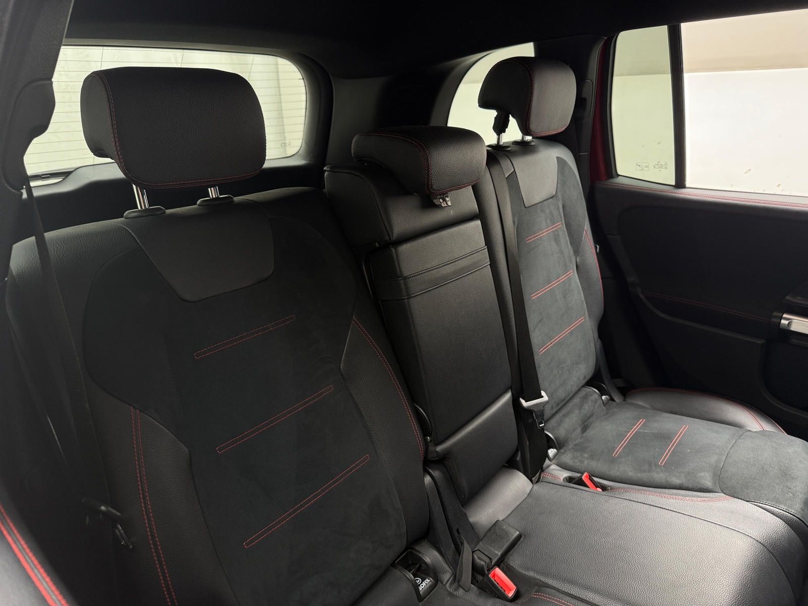 Thumbnail: 2022 Mercedes-Benz GLB - 5