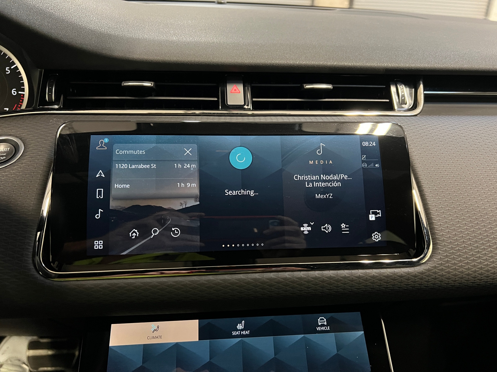 Thumbnail: 2023 Land Rover Range Rover Evoque - 3