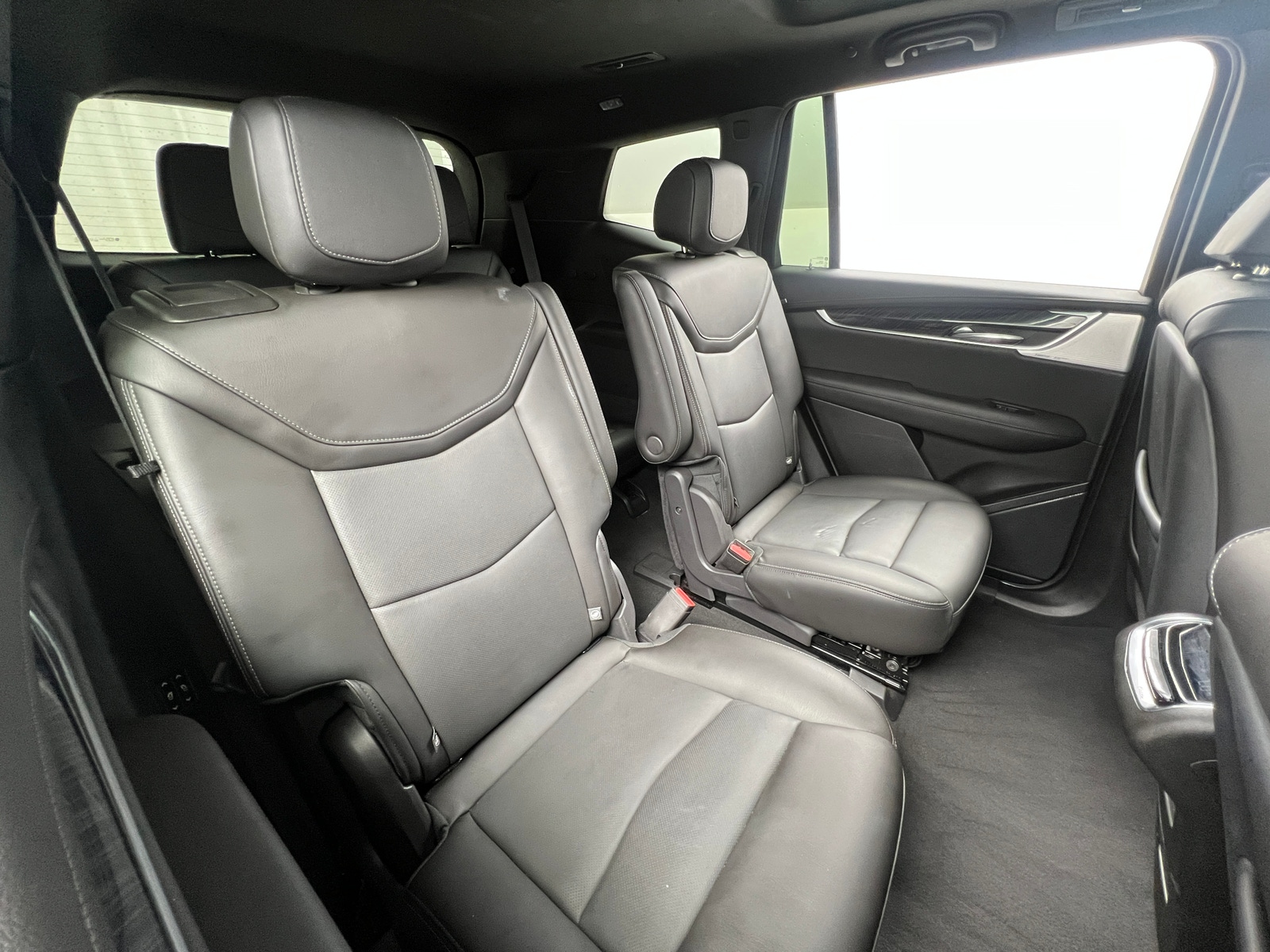 Thumbnail: 2025 Cadillac XT6 - 5