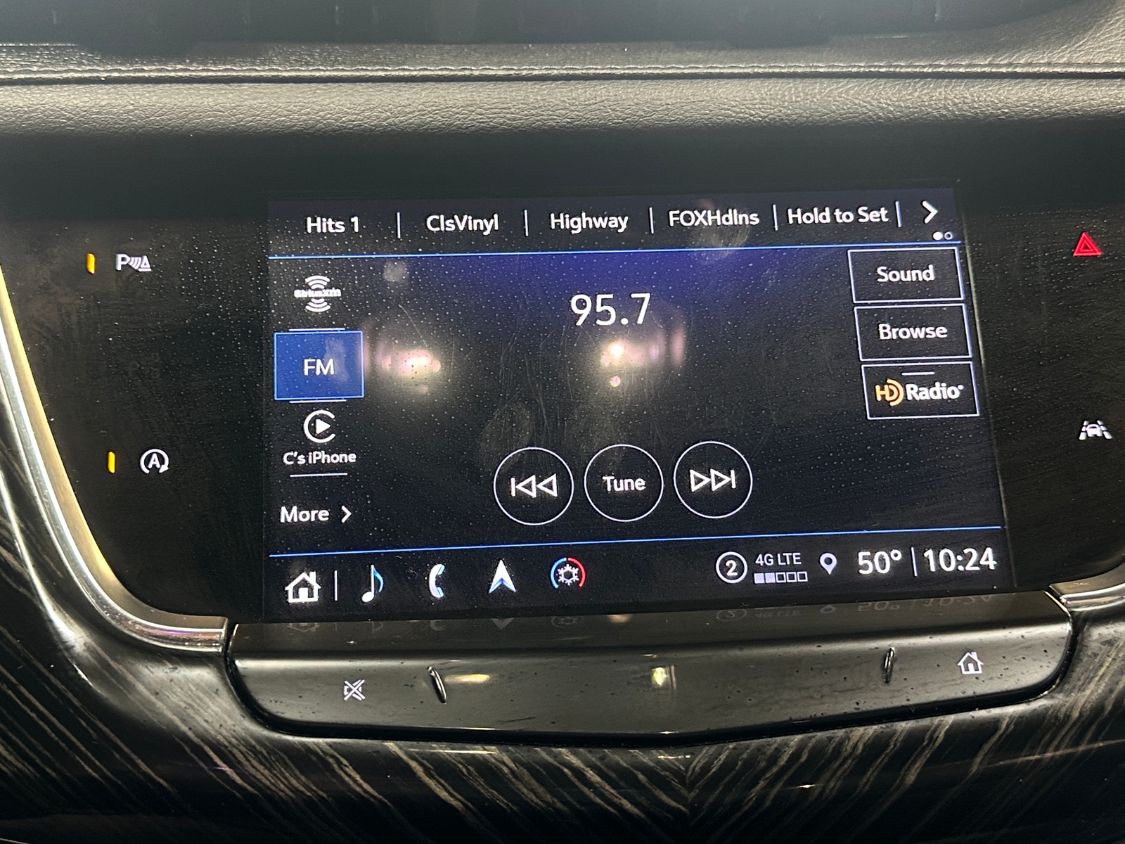 Thumbnail: 2025 Cadillac XT6 - 3