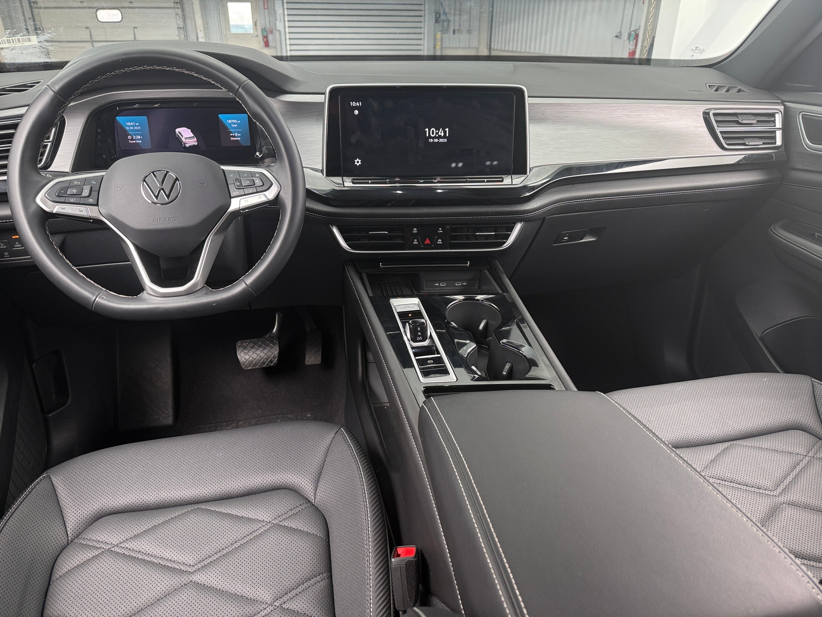 Thumbnail: 2025 Volkswagen Atlas - 3