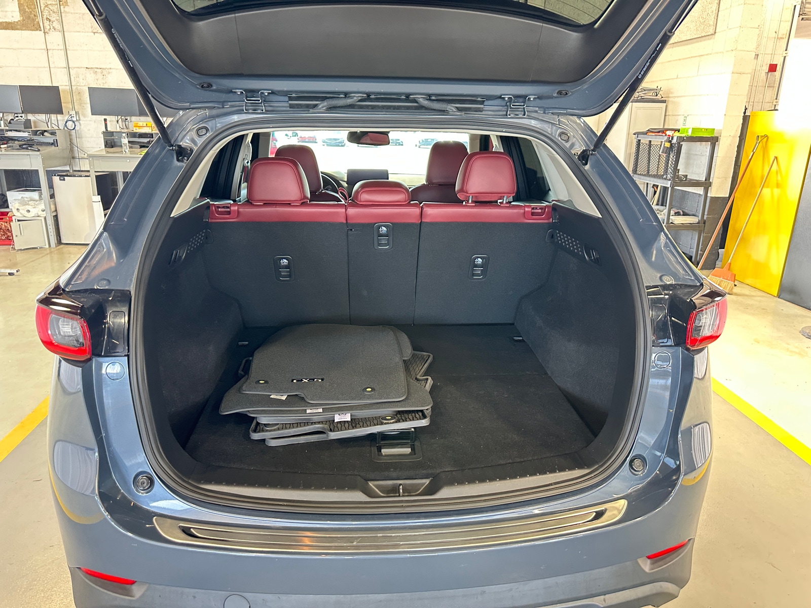 Thumbnail: 2022 Mazda CX-5 - 6