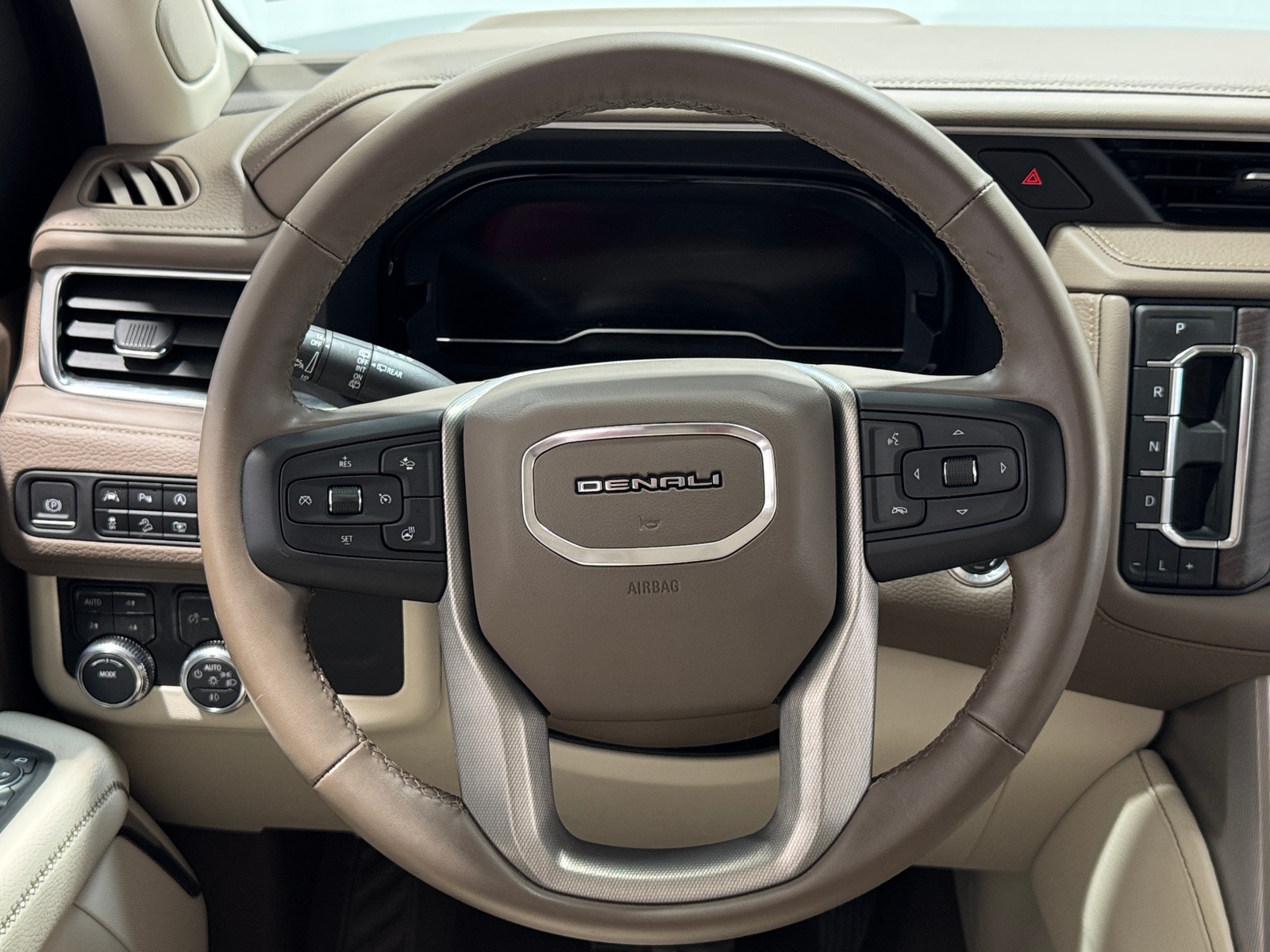 Thumbnail: 2023 GMC Yukon - 4