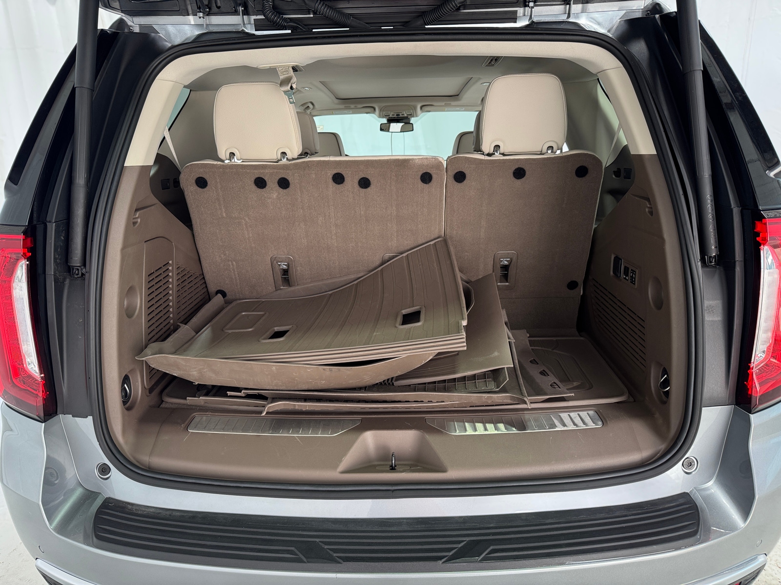 Thumbnail: 2023 GMC Yukon - 6