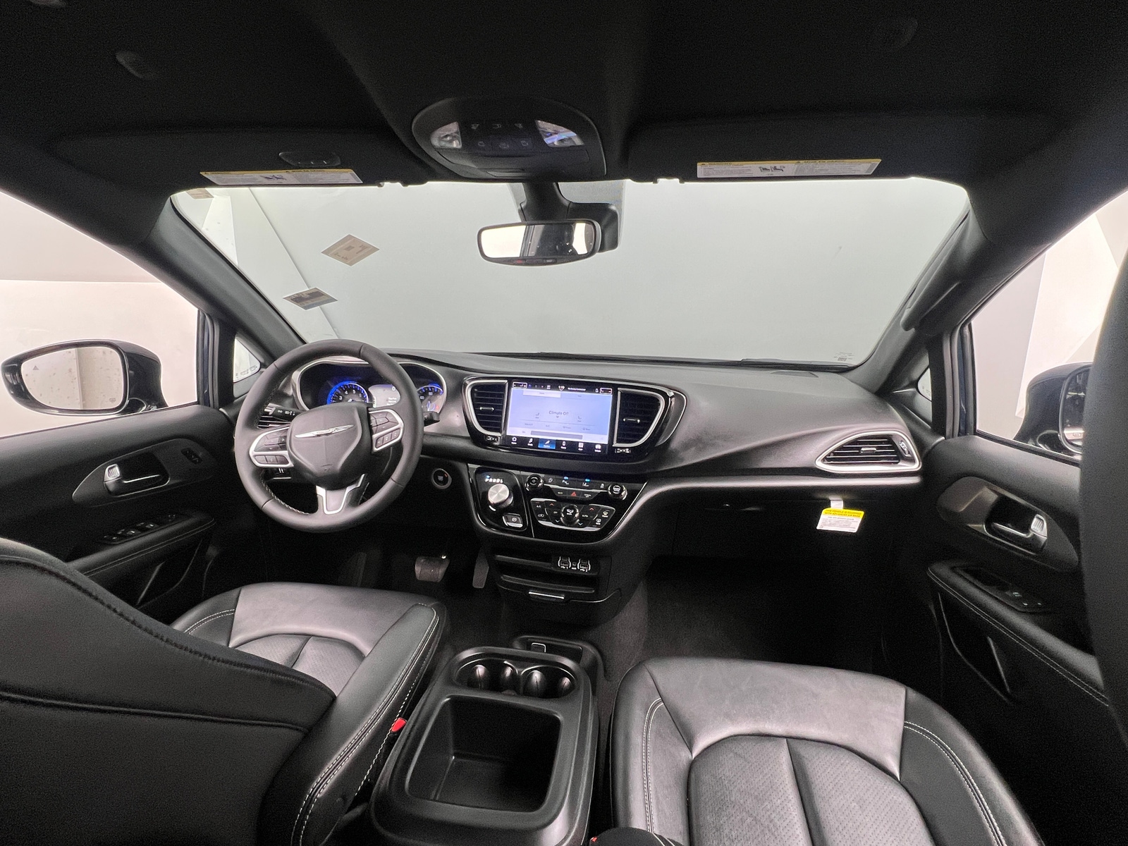 Thumbnail: 2025 Chrysler Pacifica - 2