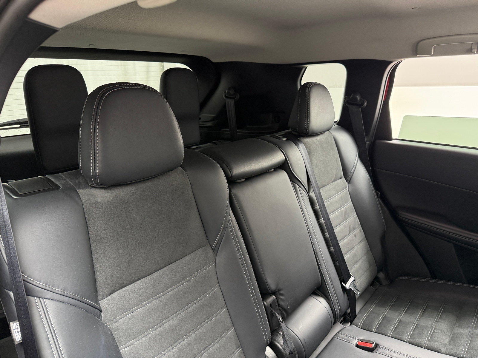 Thumbnail: 2024 Mitsubishi Outlander - 5