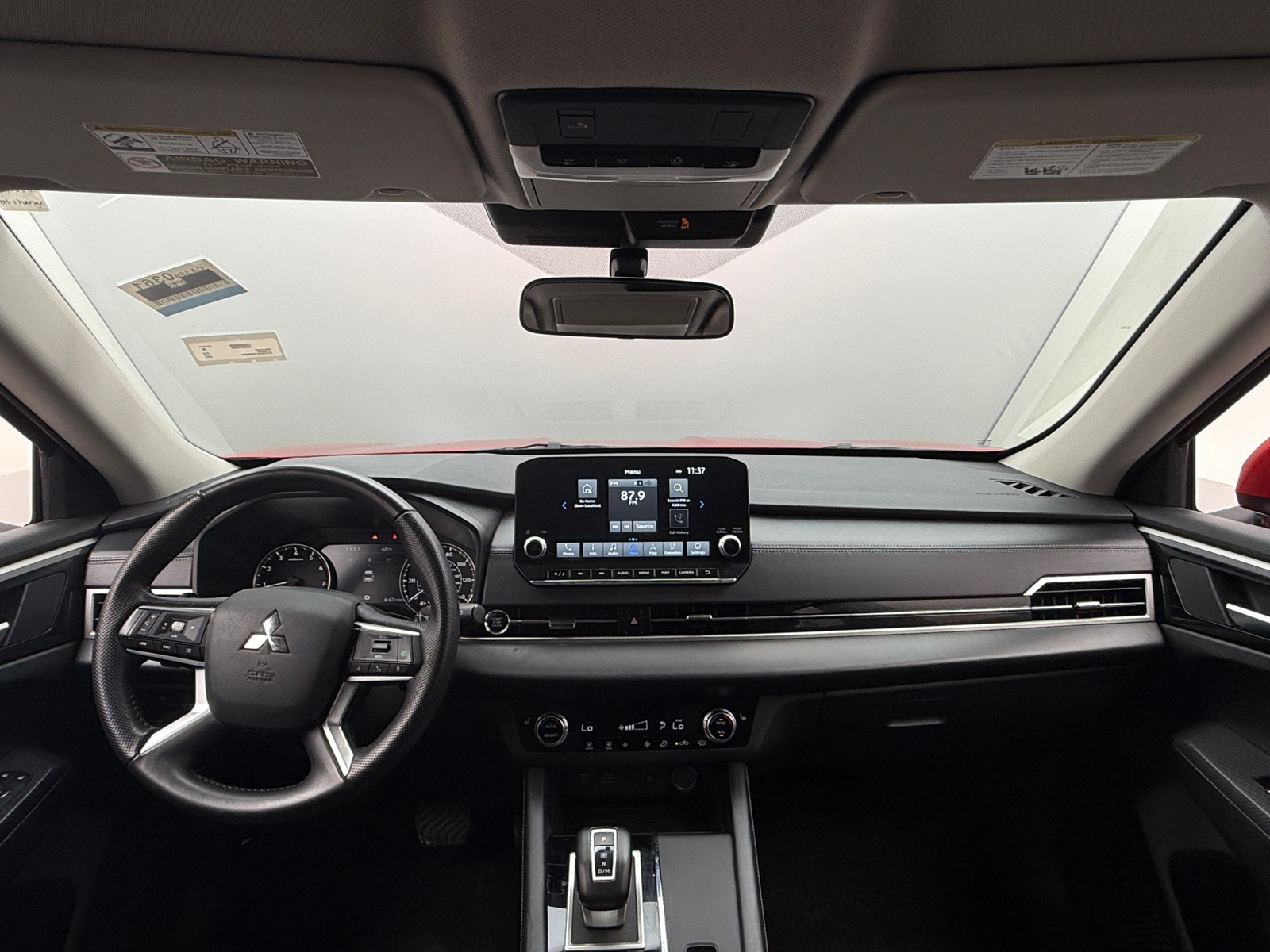 Thumbnail: 2024 Mitsubishi Outlander - 2