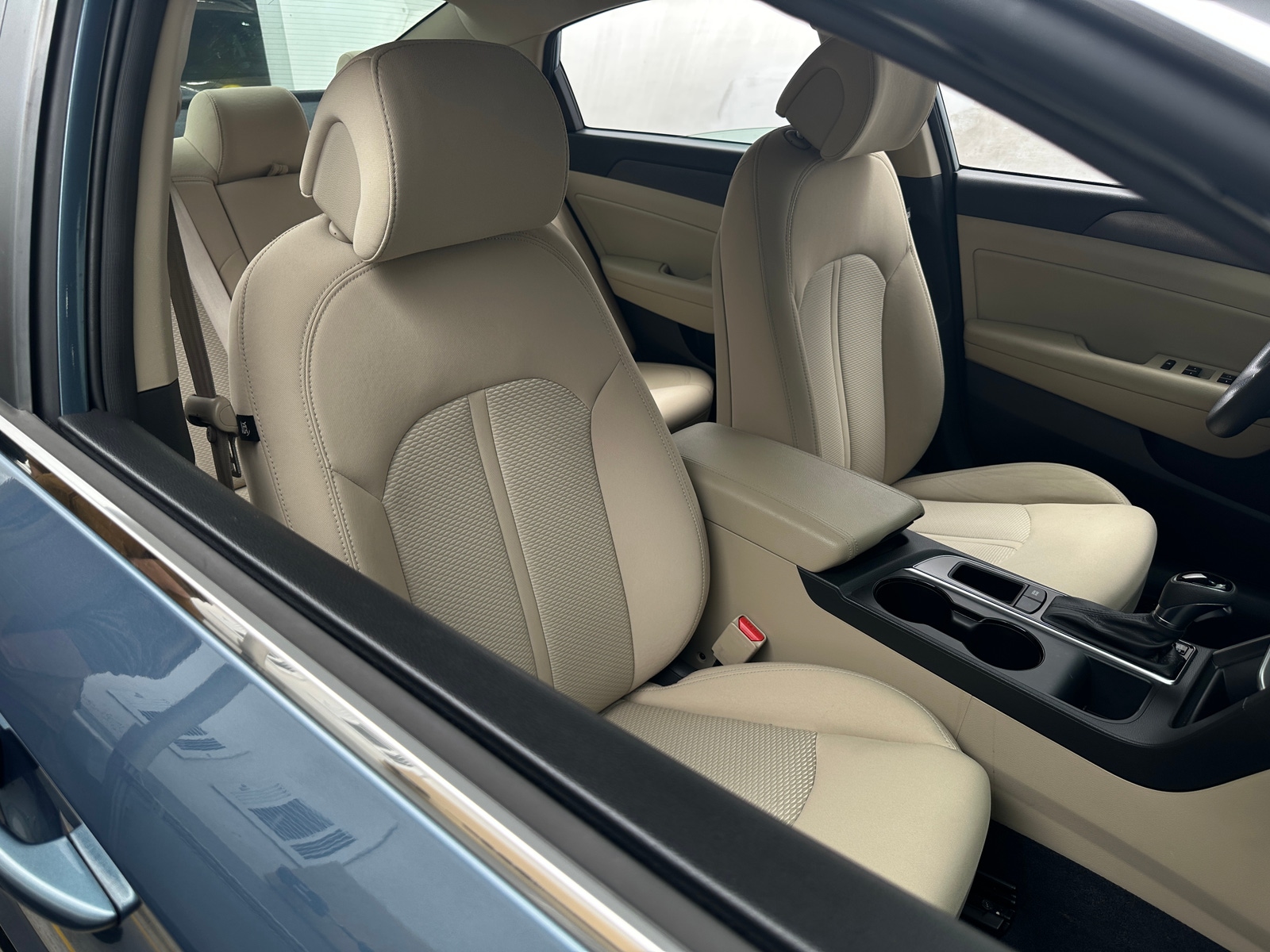 Thumbnail: 2015 Hyundai Sonata - 2