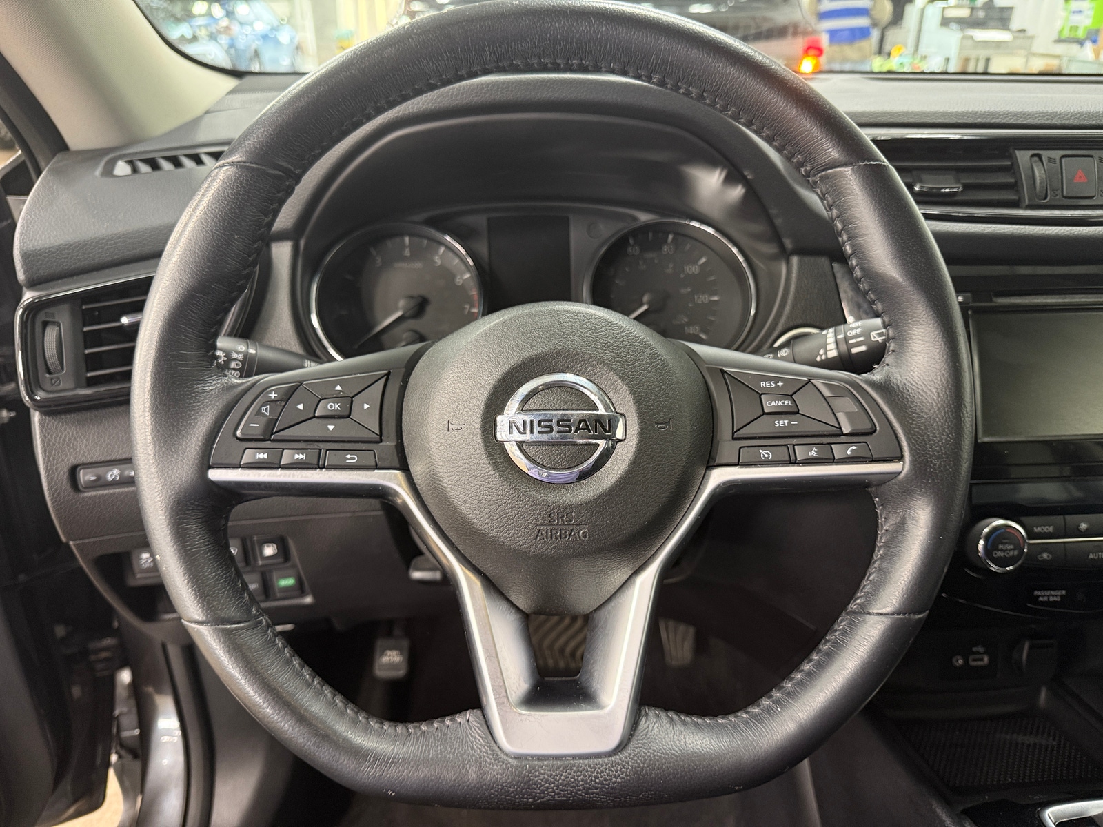 Thumbnail: 2018 Nissan Rogue - 5