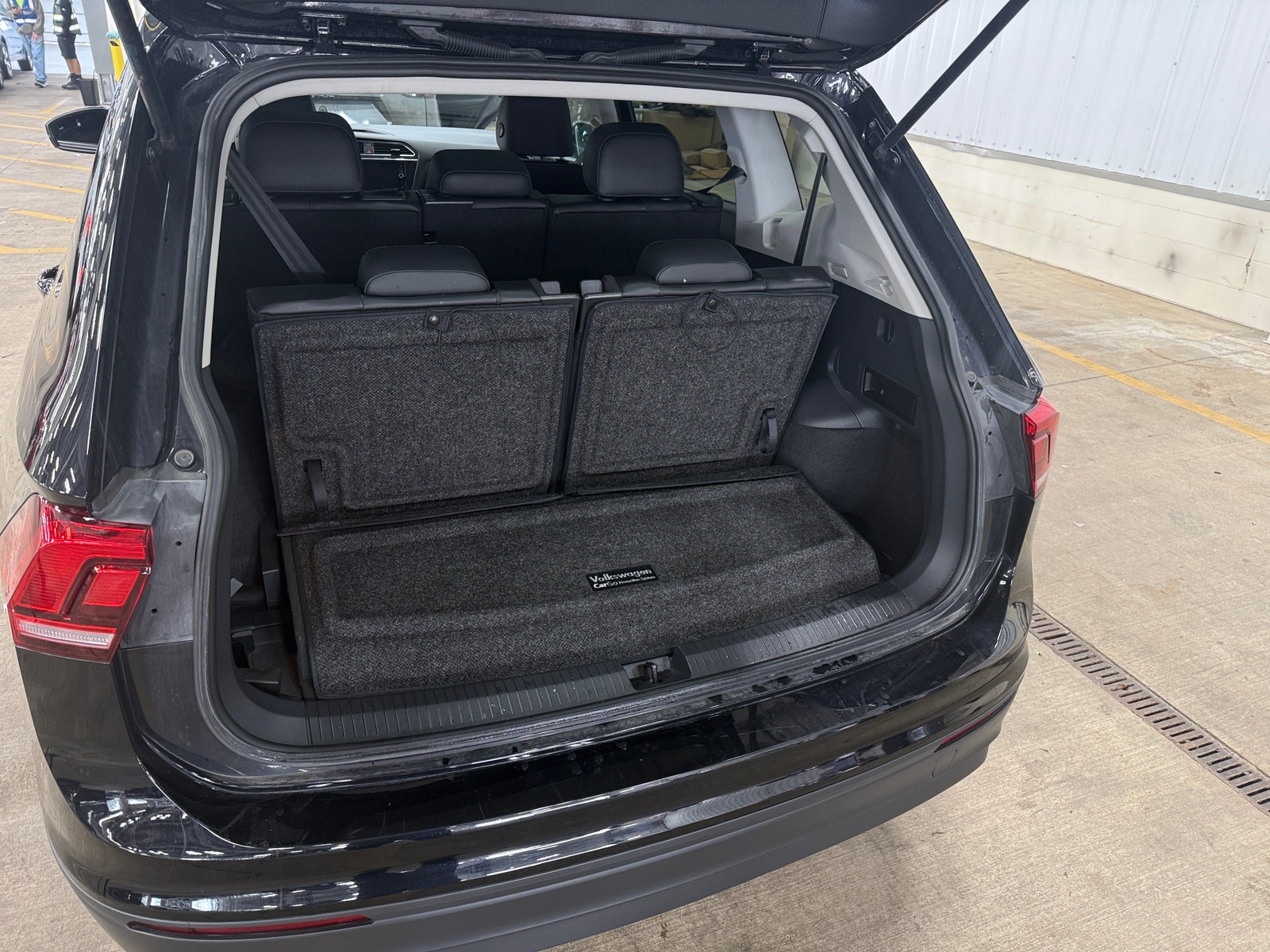 Thumbnail: 2019 Volkswagen Tiguan - 6