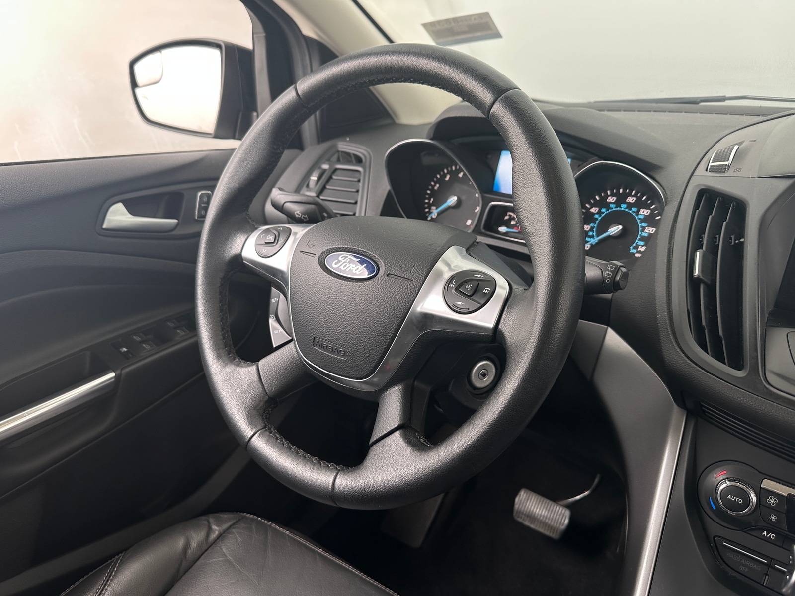 Thumbnail: 2016 Ford Escape - 5