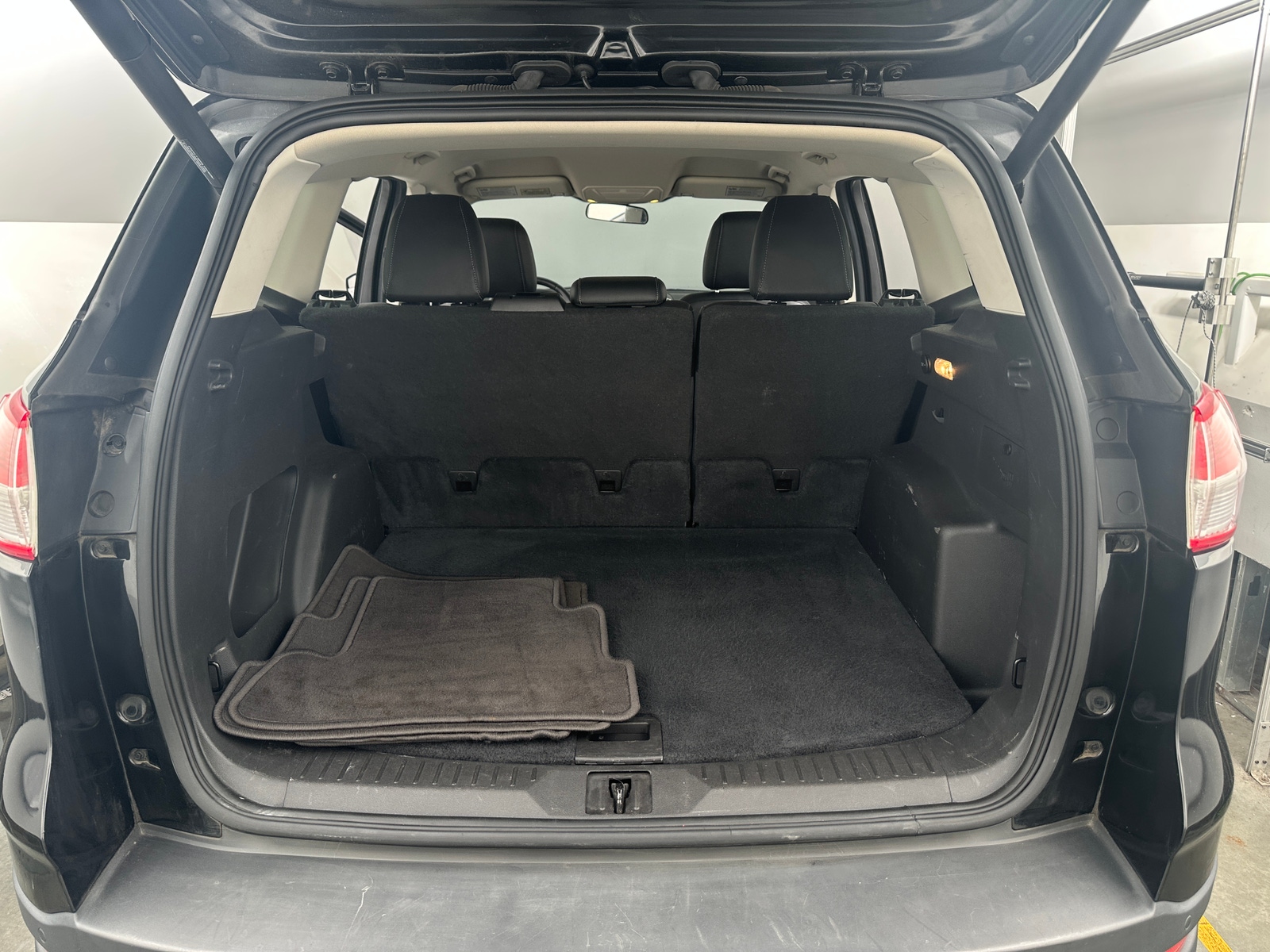 Thumbnail: 2016 Ford Escape - 7