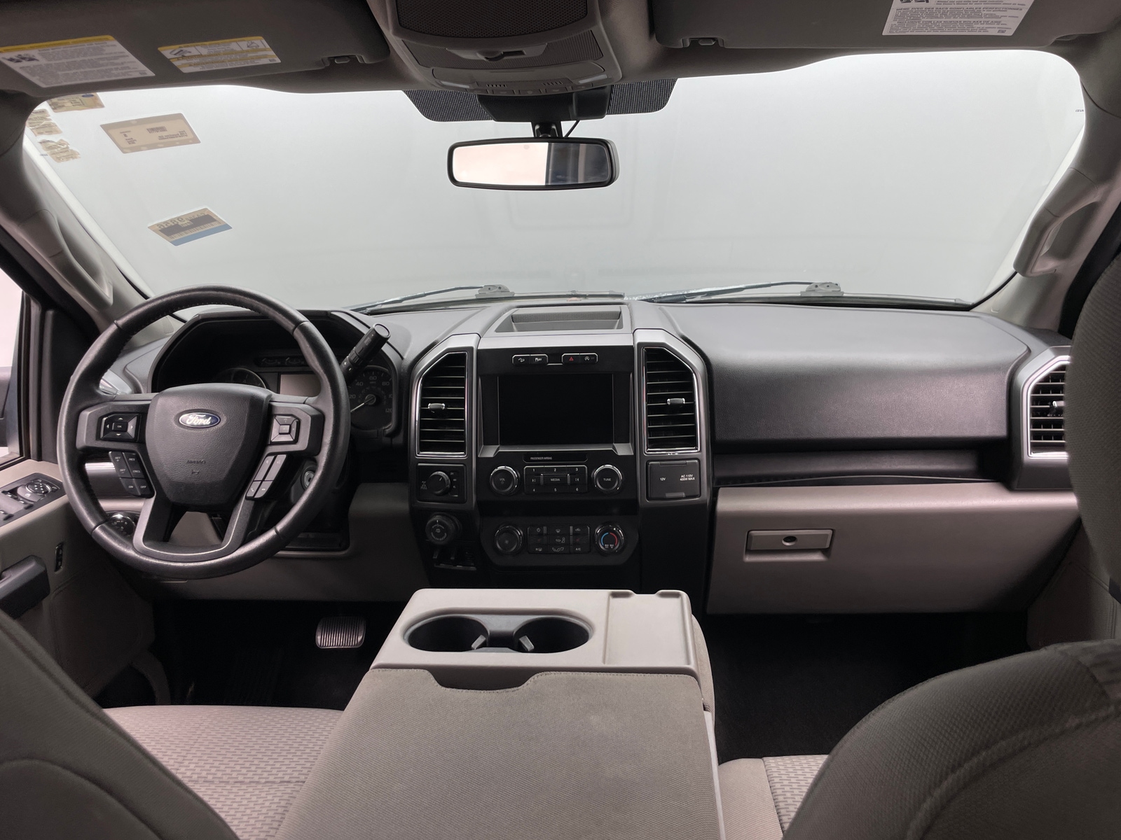 Thumbnail: 2019 Ford Econoline - 3