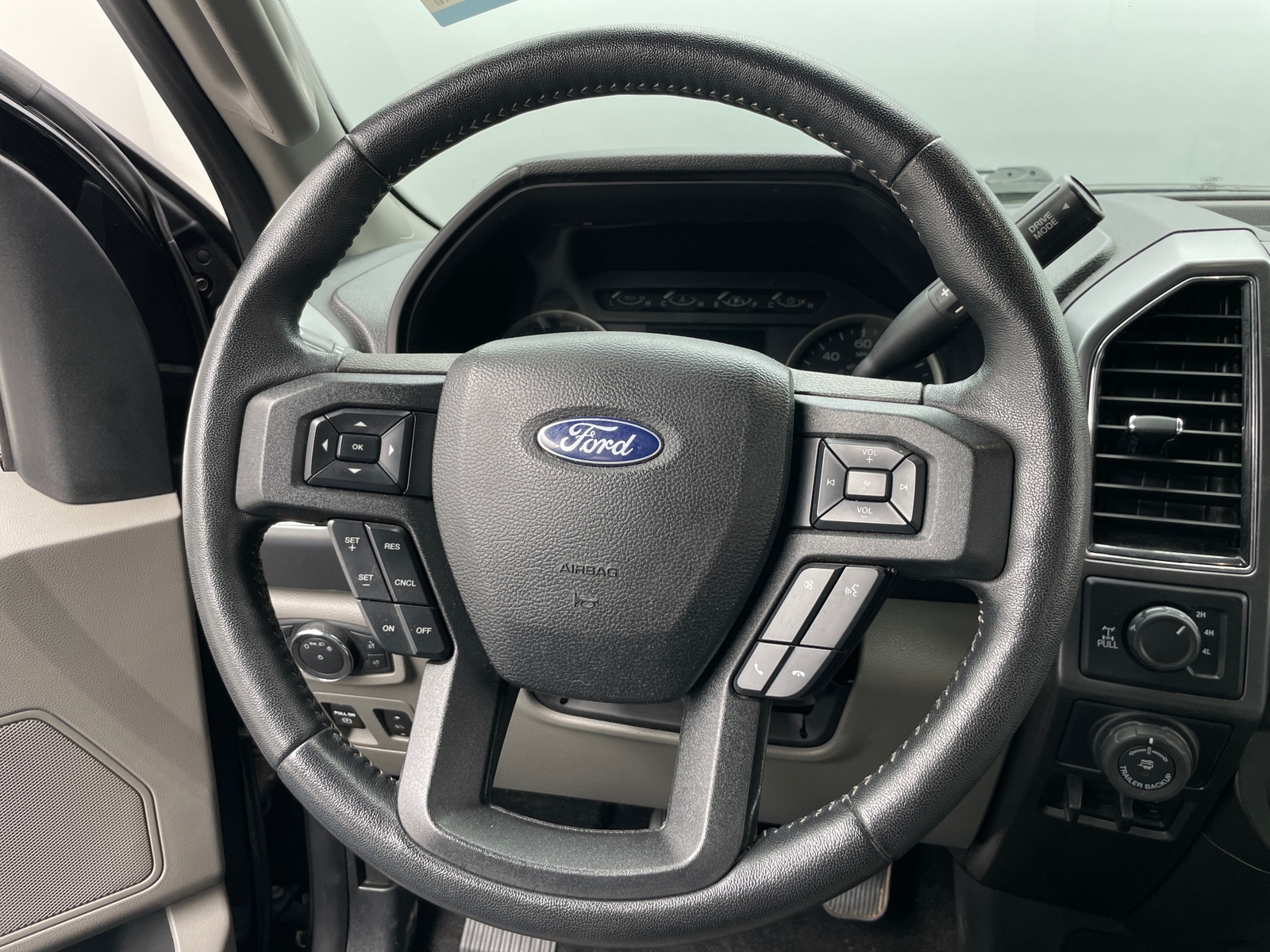 Thumbnail: 2019 Ford Econoline - 5