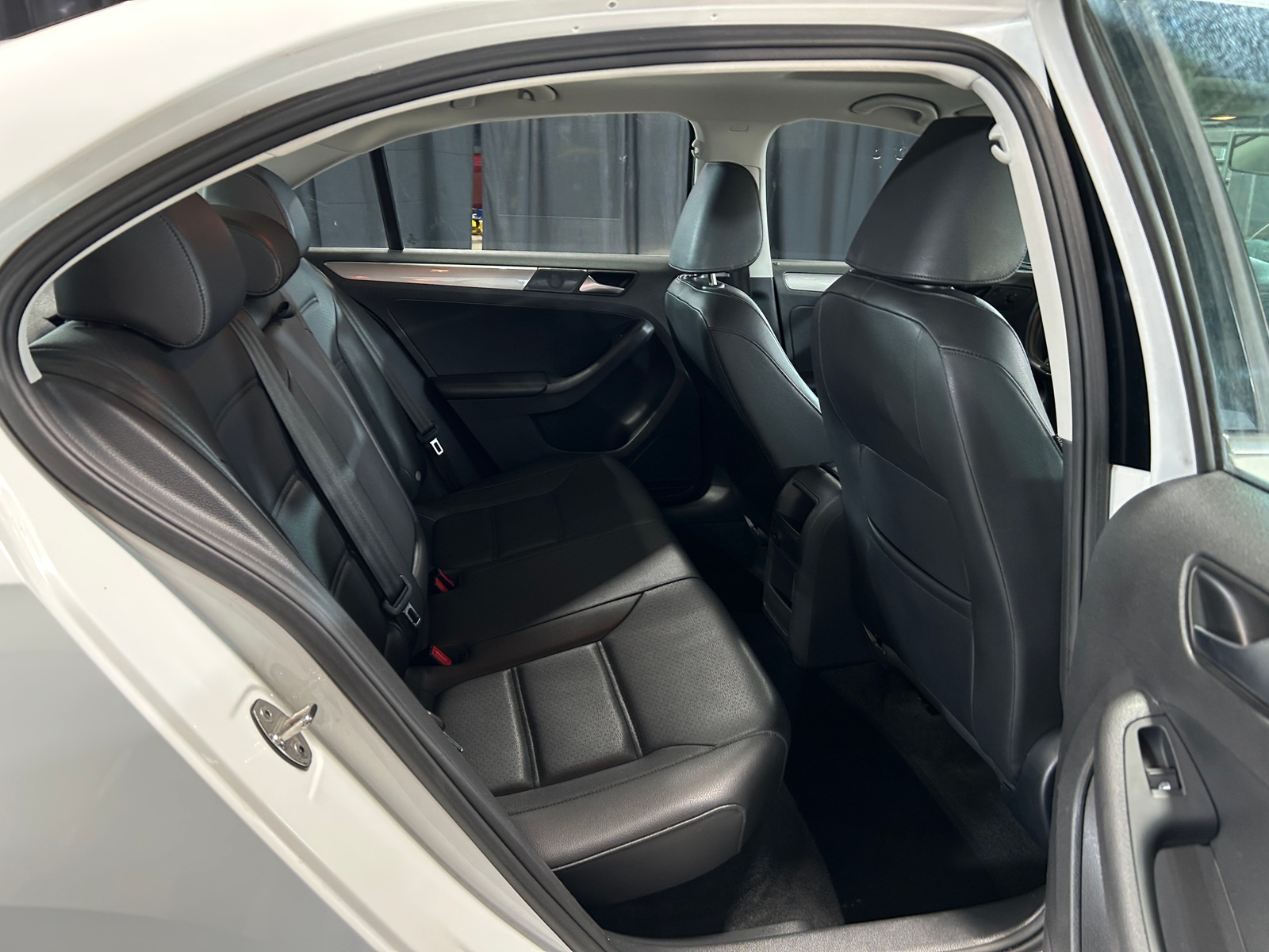 Thumbnail: 2018 Volkswagen Jetta - 5