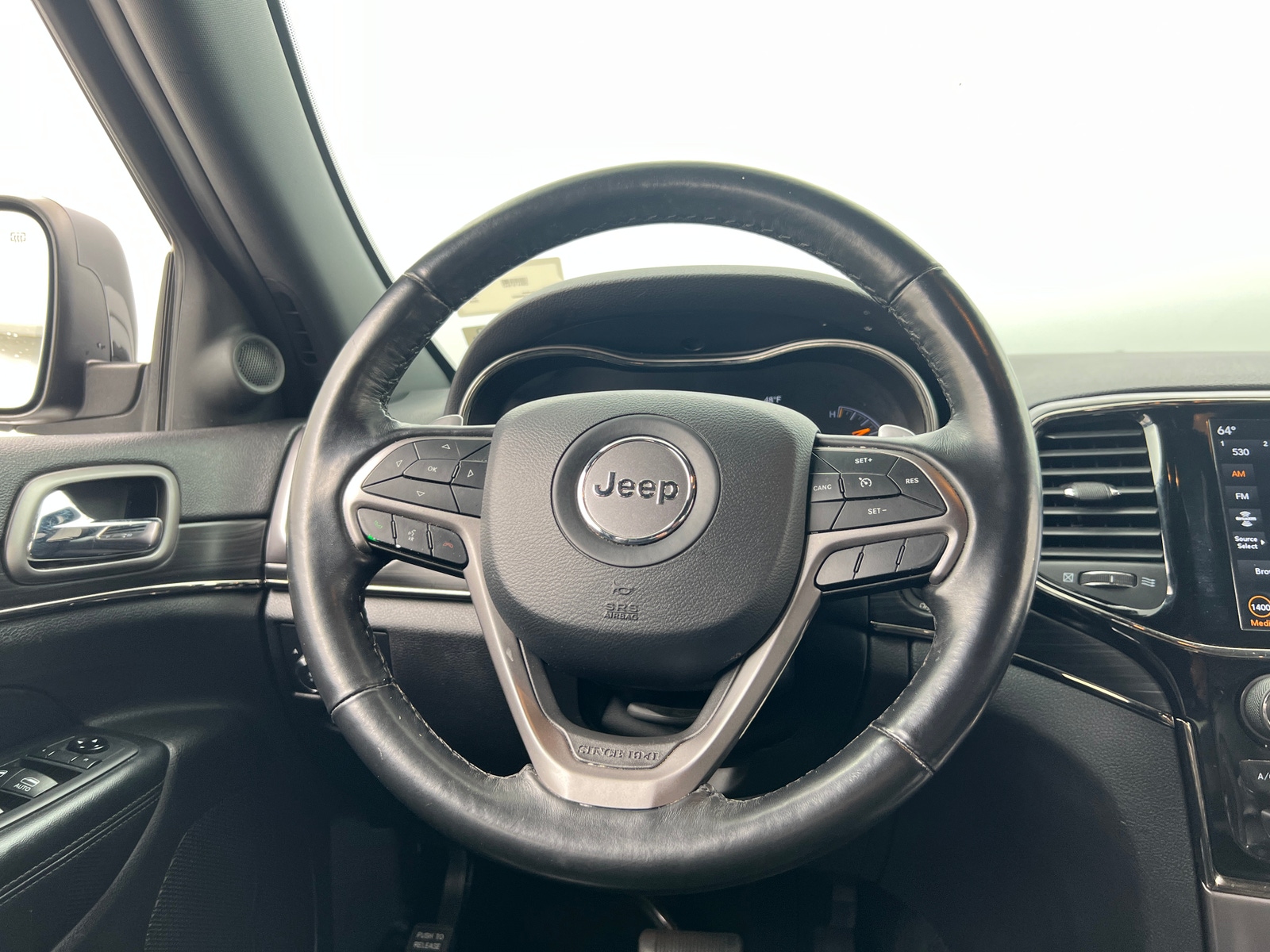 Thumbnail: 2020 Jeep Grand Cherokee - 4