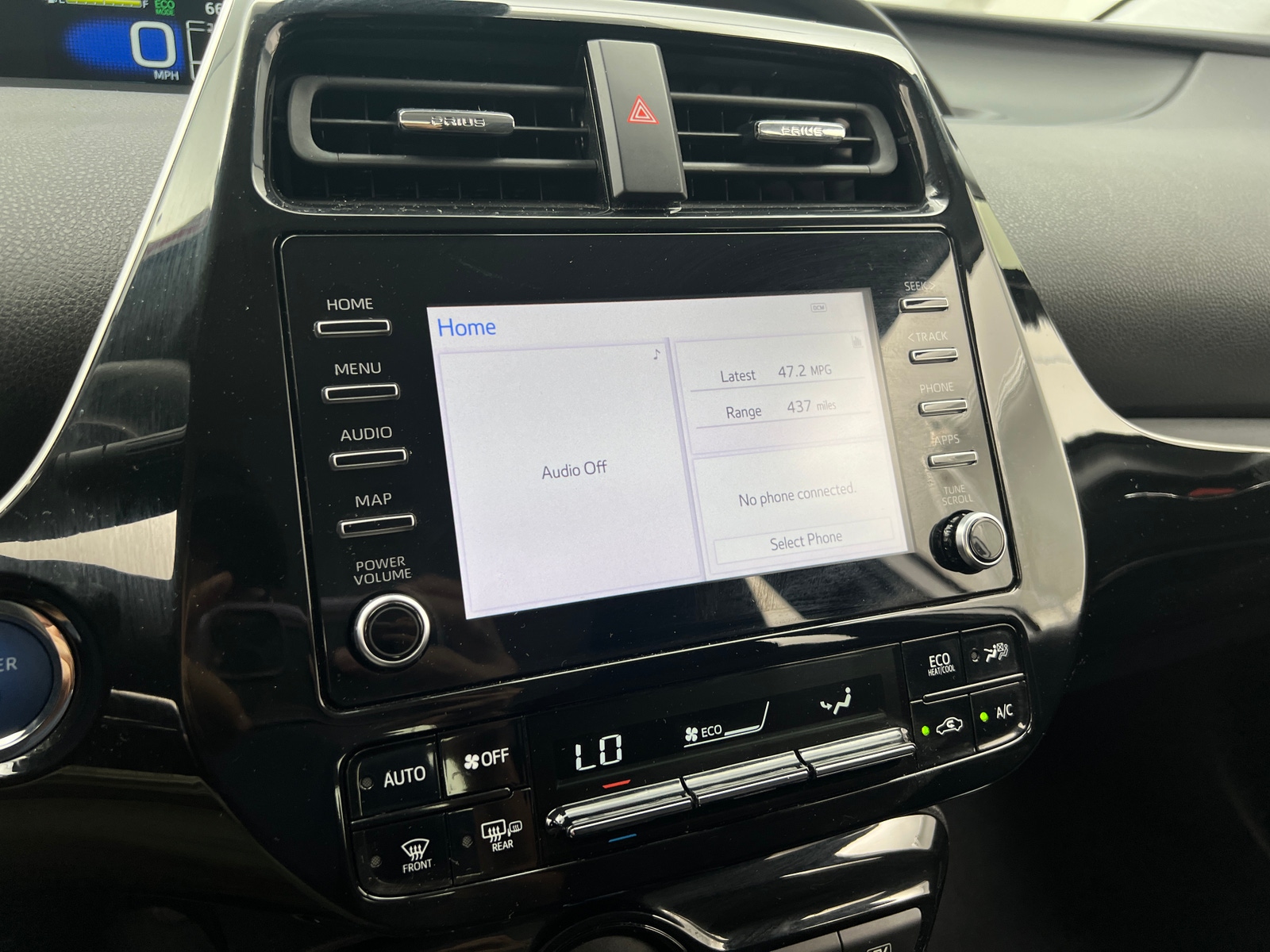 Thumbnail: 2020 Toyota Prius - 4