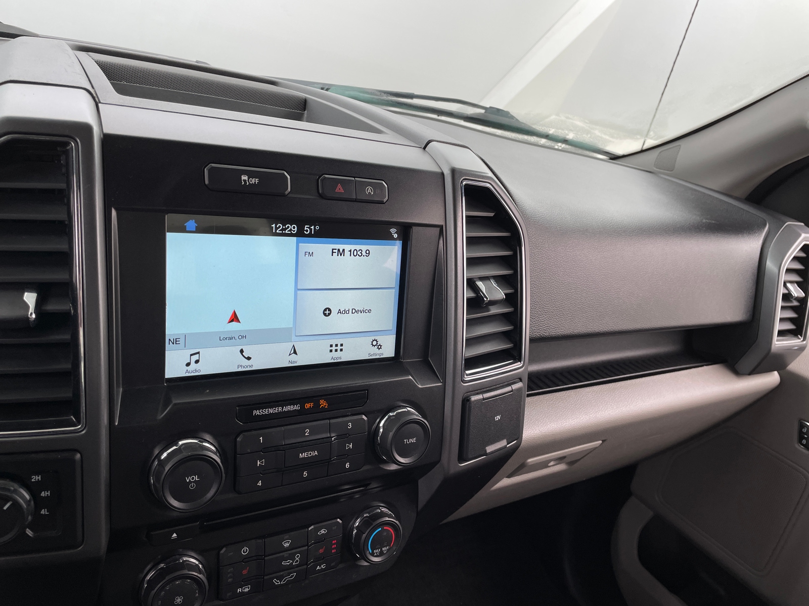 Thumbnail: 2018 Ford Econoline - 4