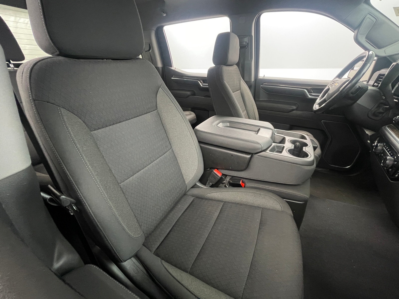 Thumbnail: 2022 Chevrolet Silverado 1500 - 2