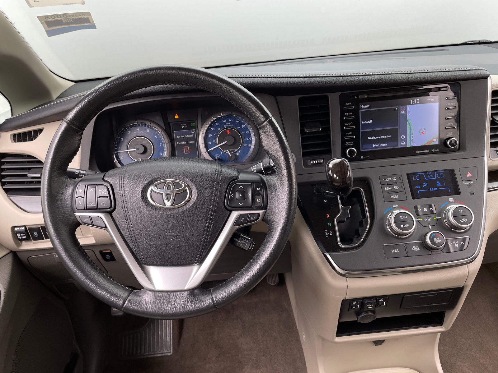 Thumbnail: 2018 Toyota Sienna - 4