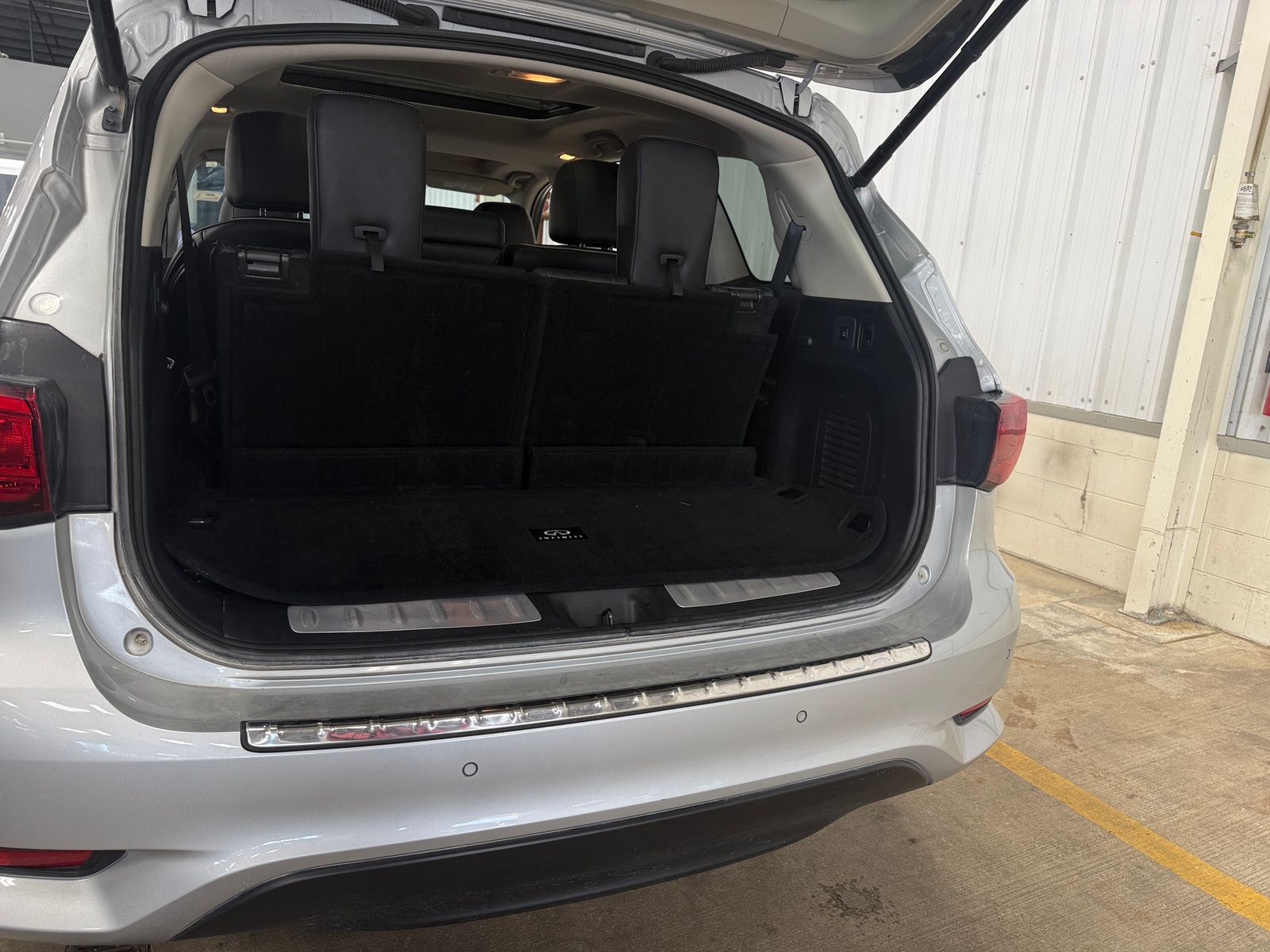 Thumbnail: 2019 INFINITI QX60 - 7