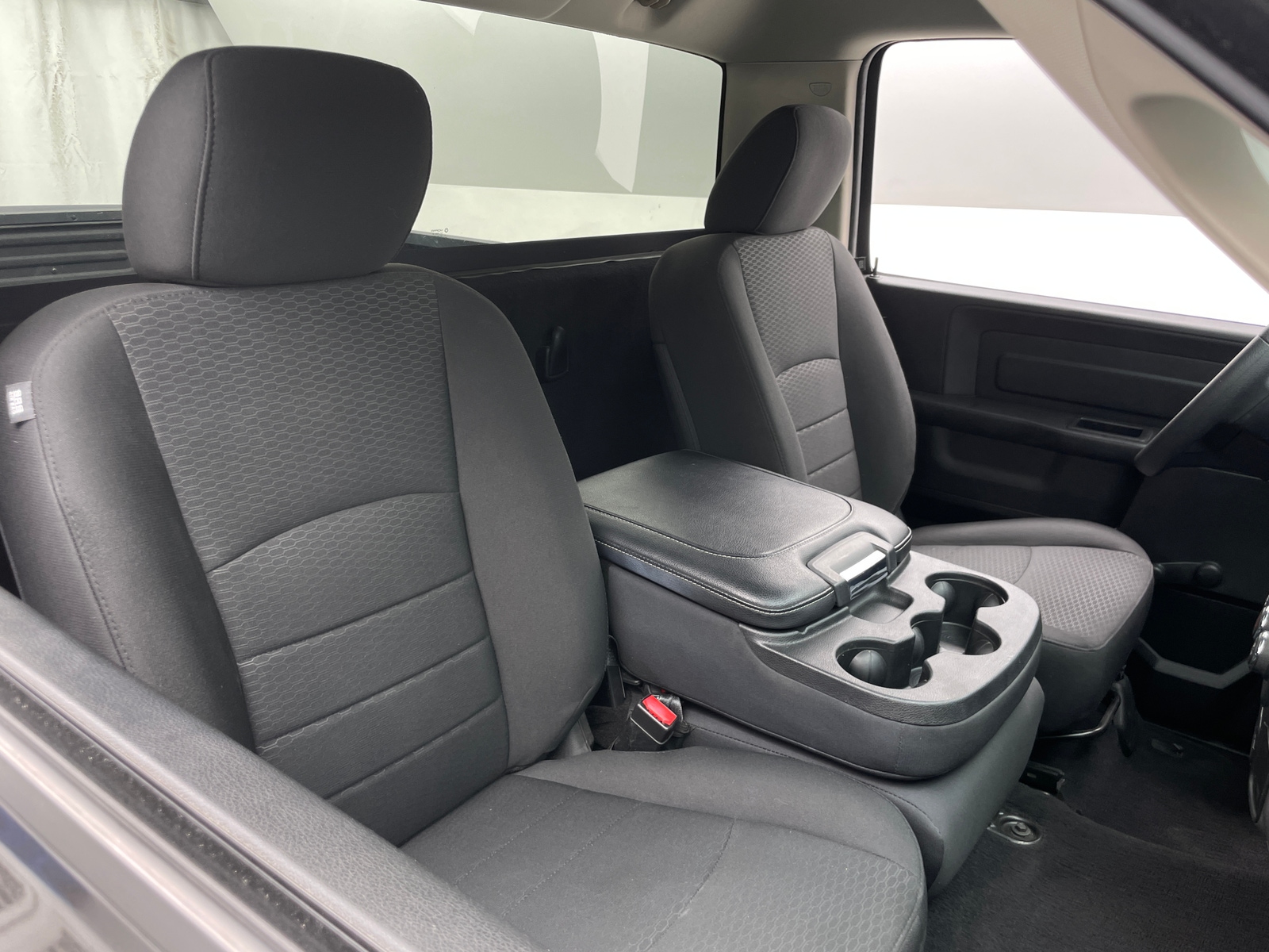 Thumbnail: 2019 RAM 1500 Classic - 2