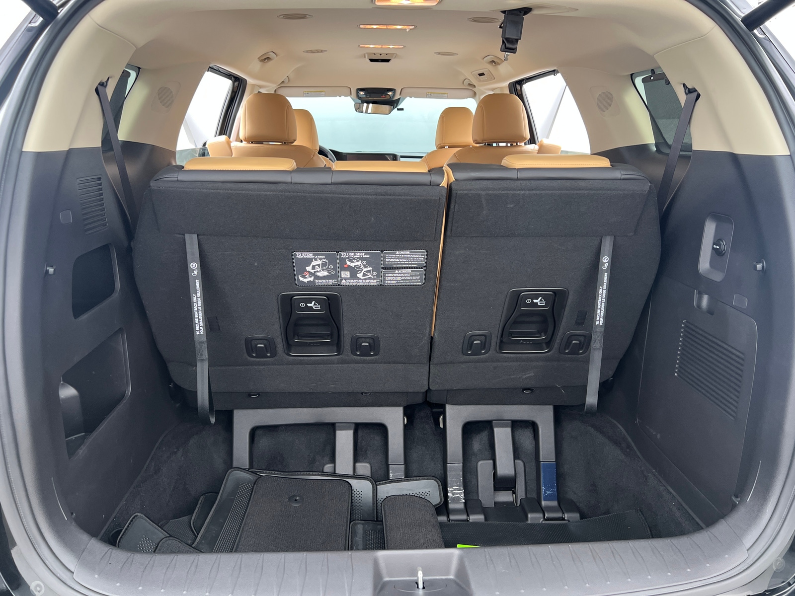 Thumbnail: 2024 Kia Carnival - 6