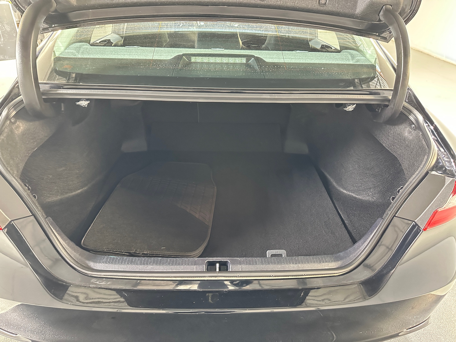 Thumbnail: 2024 Toyota Camry - 6