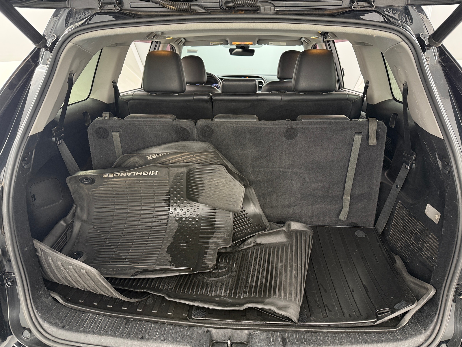 Thumbnail: 2019 Toyota Highlander - 6