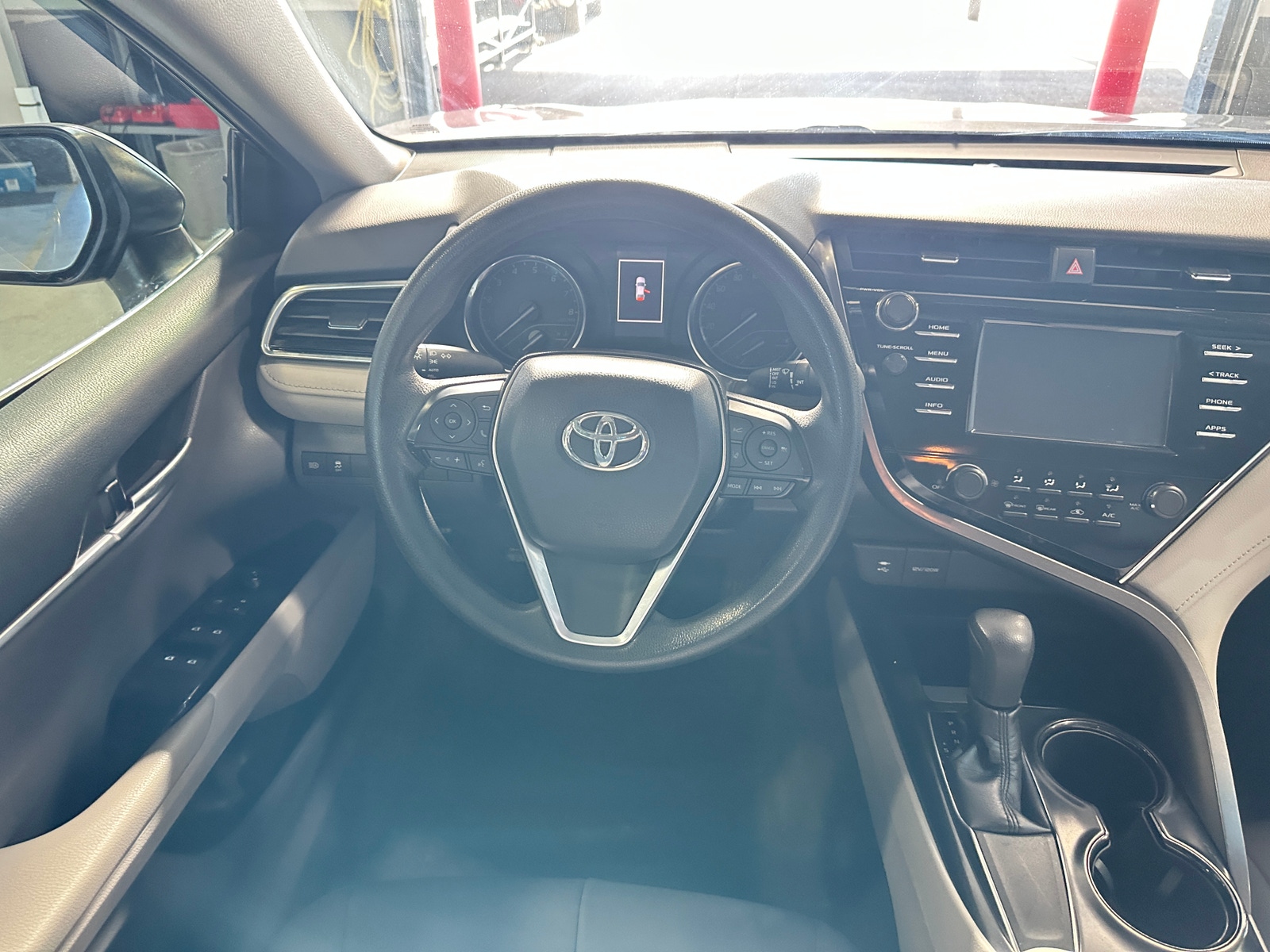 Thumbnail: 2018 Toyota Camry - 5