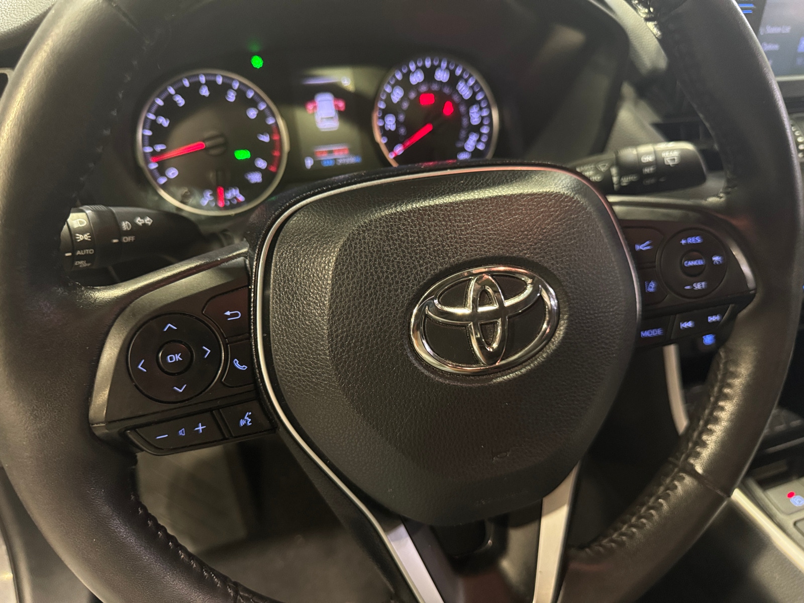 Thumbnail: 2020 Toyota RAV4 - 4