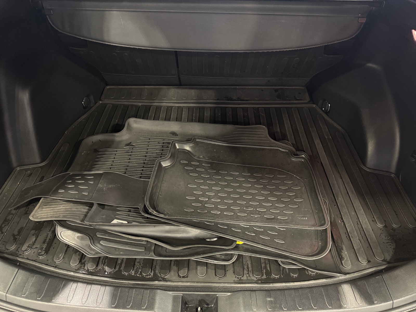 Thumbnail: 2020 Toyota RAV4 - 6