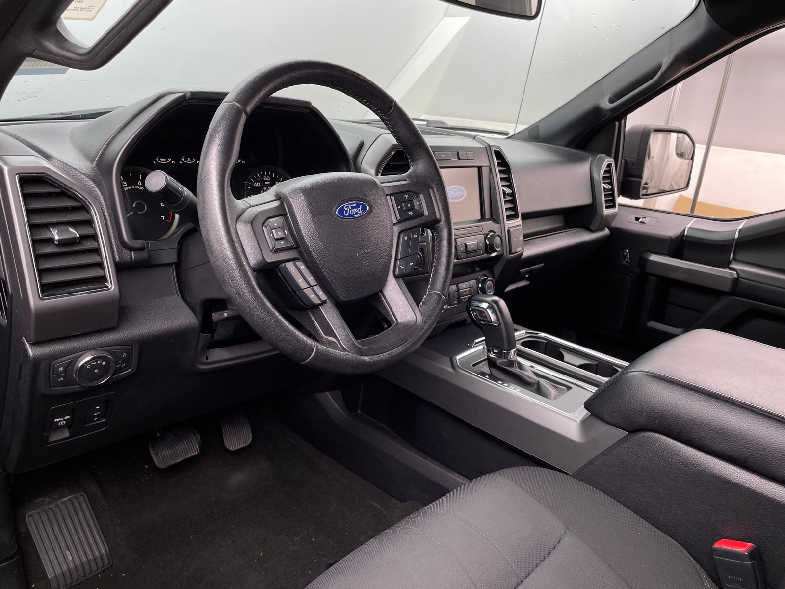 Thumbnail: 2020 Ford Econoline - 3