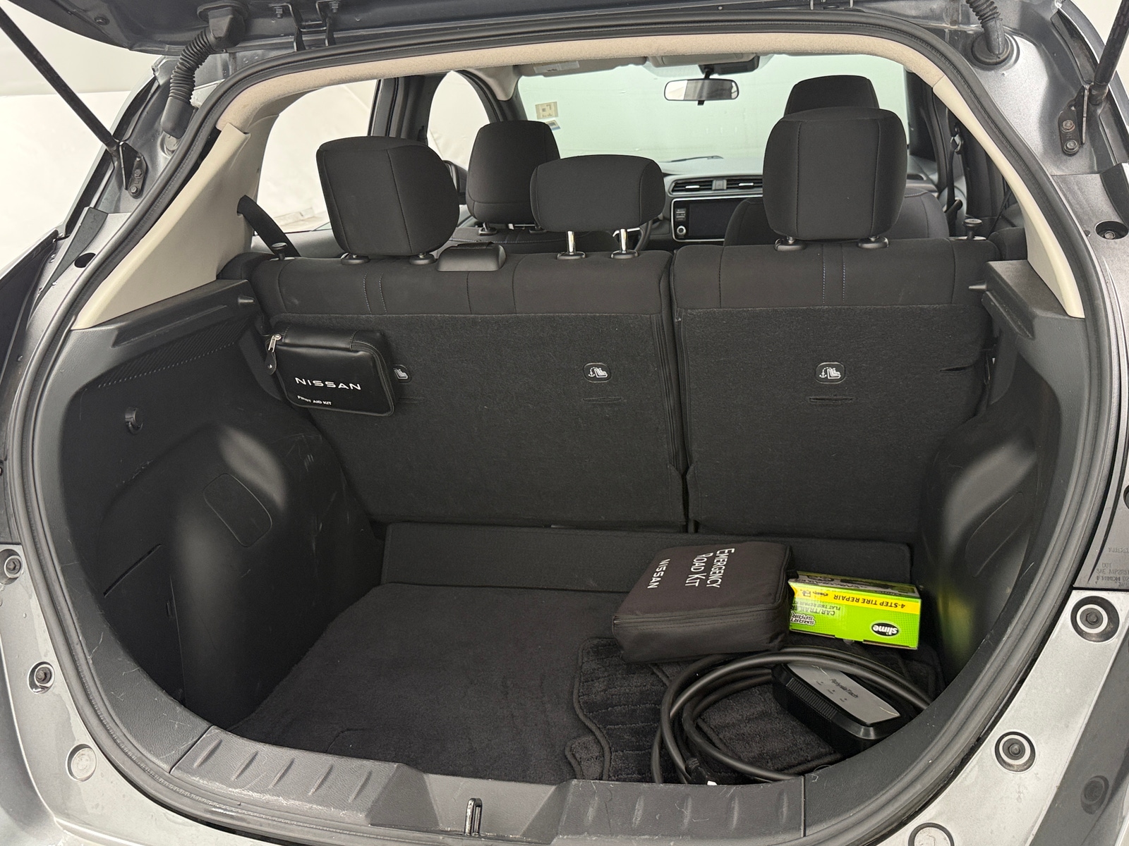 Thumbnail: 2023 Nissan Leaf - 7