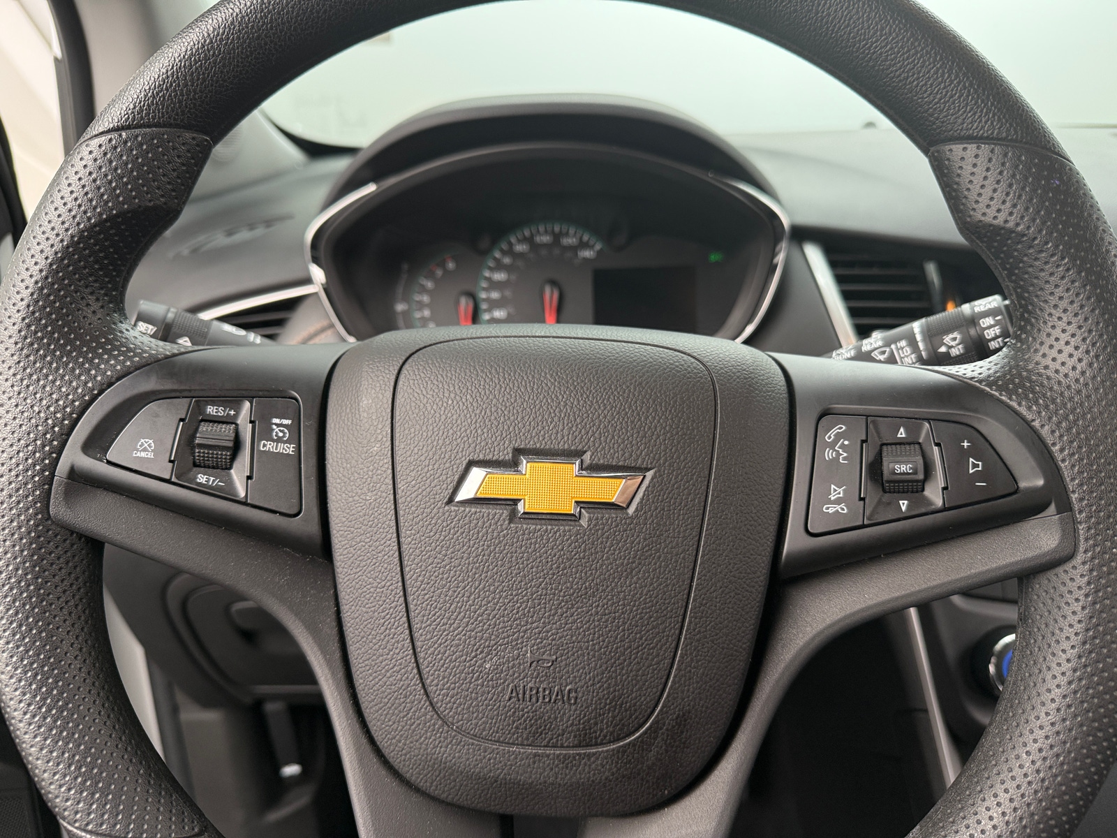 Thumbnail: 2022 Chevrolet Trax - 5